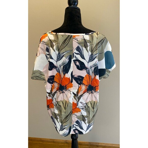 Tropical Floral Blouse Size XL Short Sleeve Green Orange Casual Rounded Neckline - Picture 5 of 9